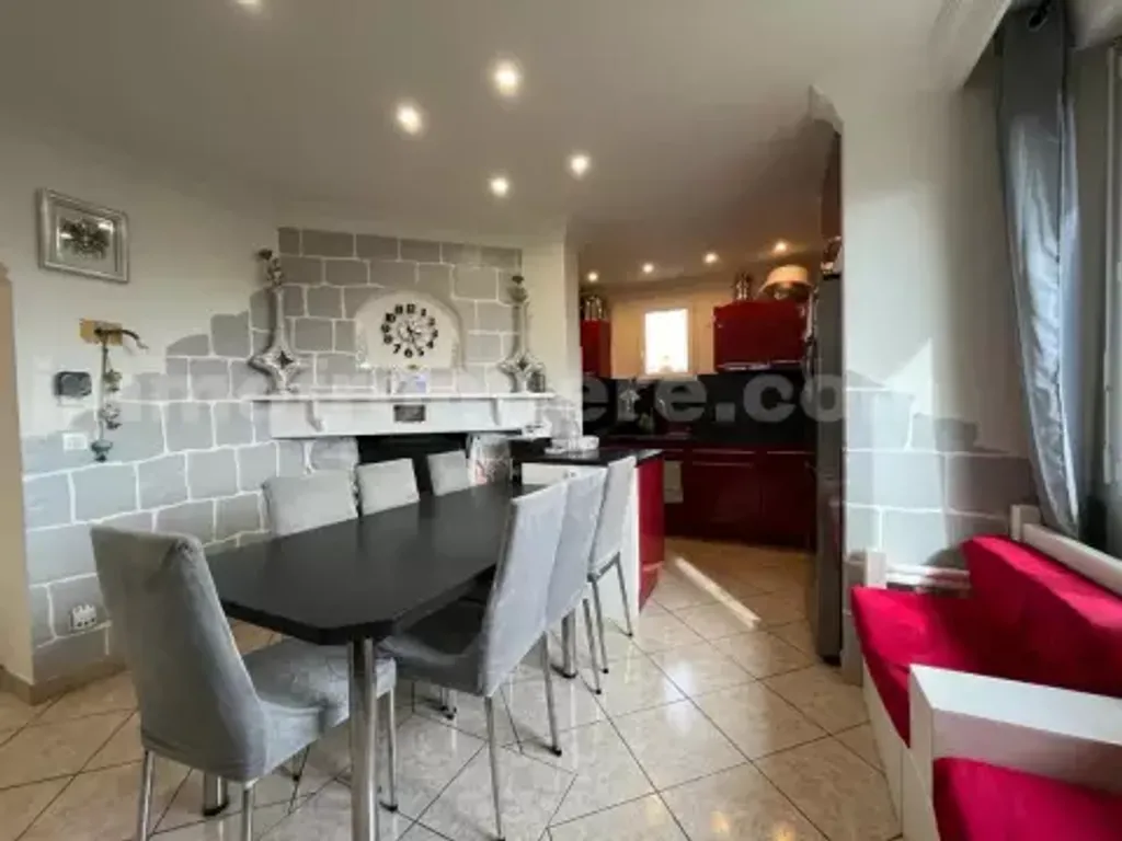 Achat appartement 4 pièce(s) Vétraz-Monthoux