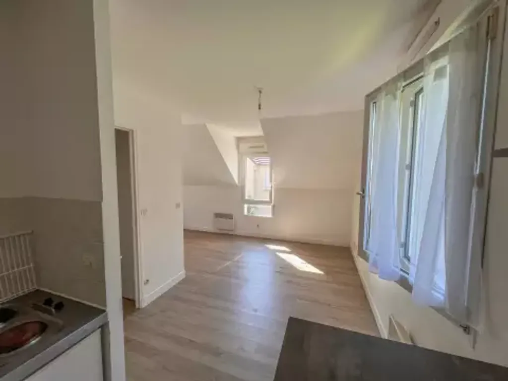 Achat studio à vendre 24 m² - Saint-Rémy-lès-Chevreuse