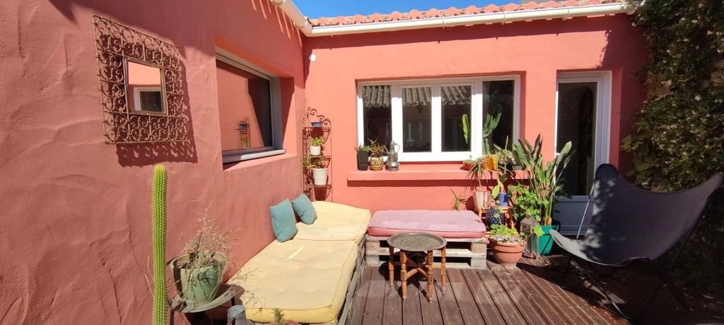 Achat maison à vendre 5 chambres 155 m² - La Guérinière