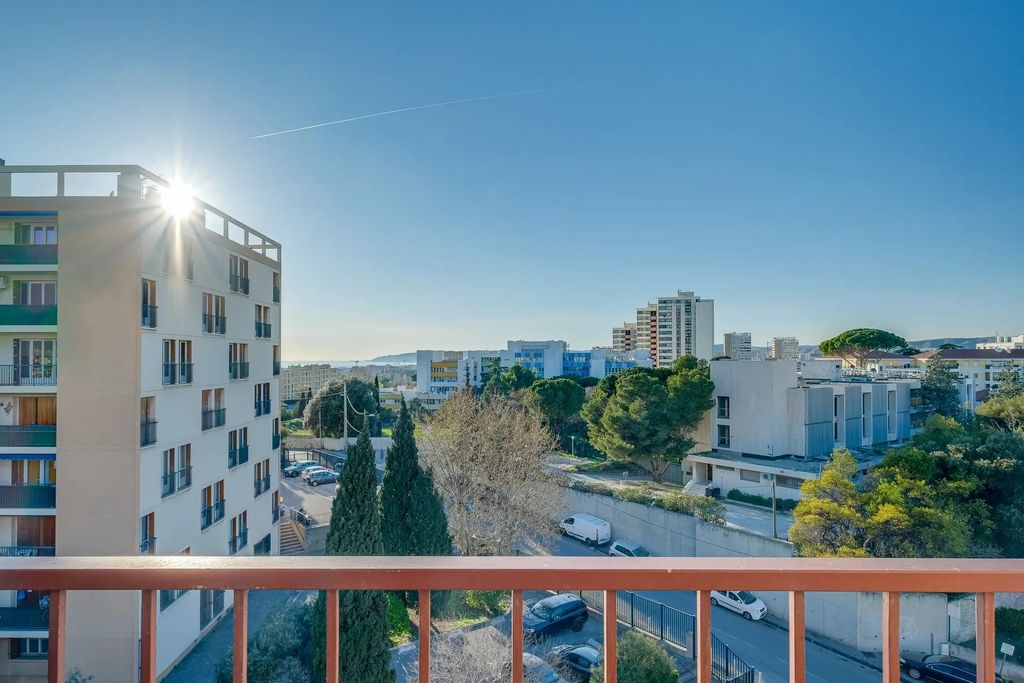 Achat appartement à vendre 5 pièces 80 m² - Marseille 14ème arrondissement