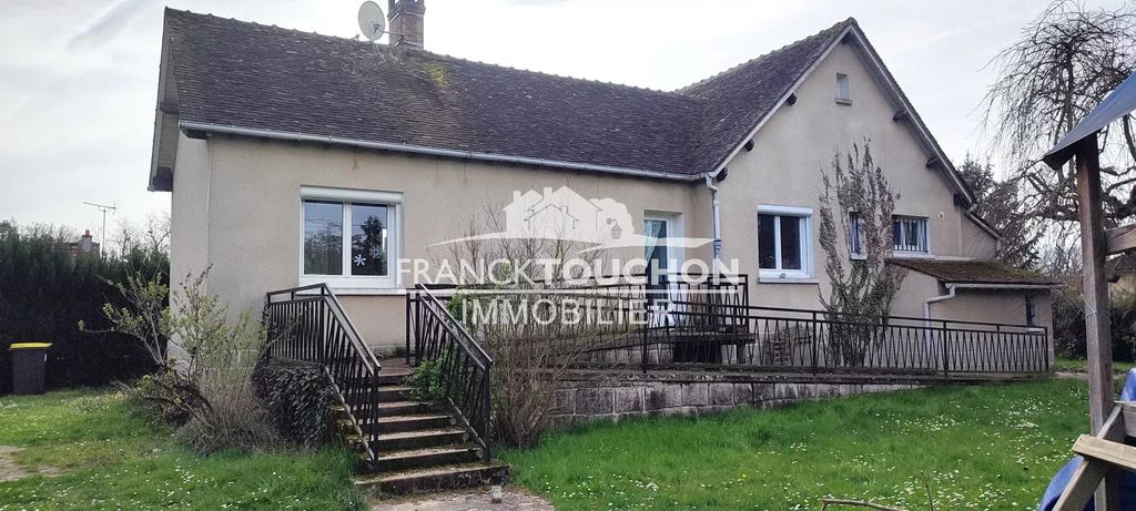 Achat maison à vendre 3 chambres 82 m² - Ferrières-en-Gâtinais