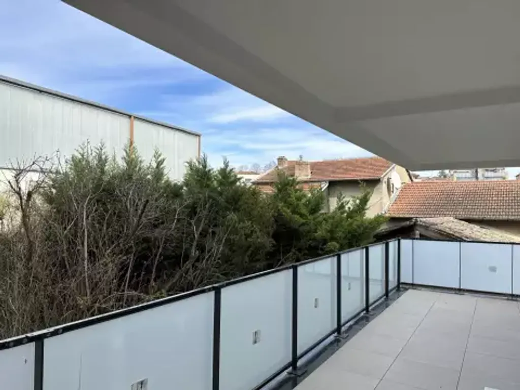 Achat appartement à vendre 3 pièces 69 m² - Saint-Didier-au-Mont-d'Or