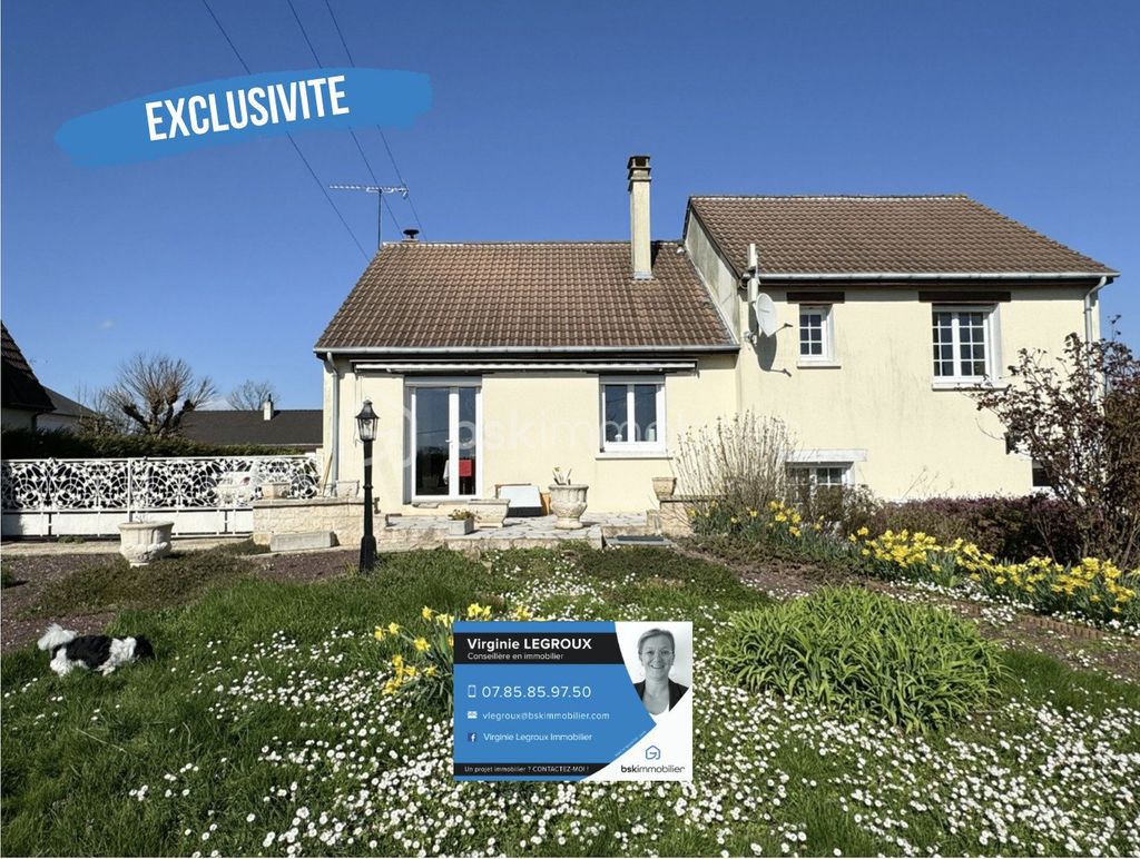 Achat maison à vendre 4 chambres 106 m² - Saint-Pierre-la-Cour