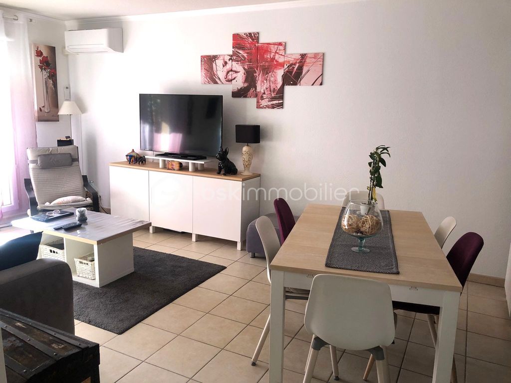 Achat appartement à vendre 3 pièces 79 m² - La Roque-d'Anthéron