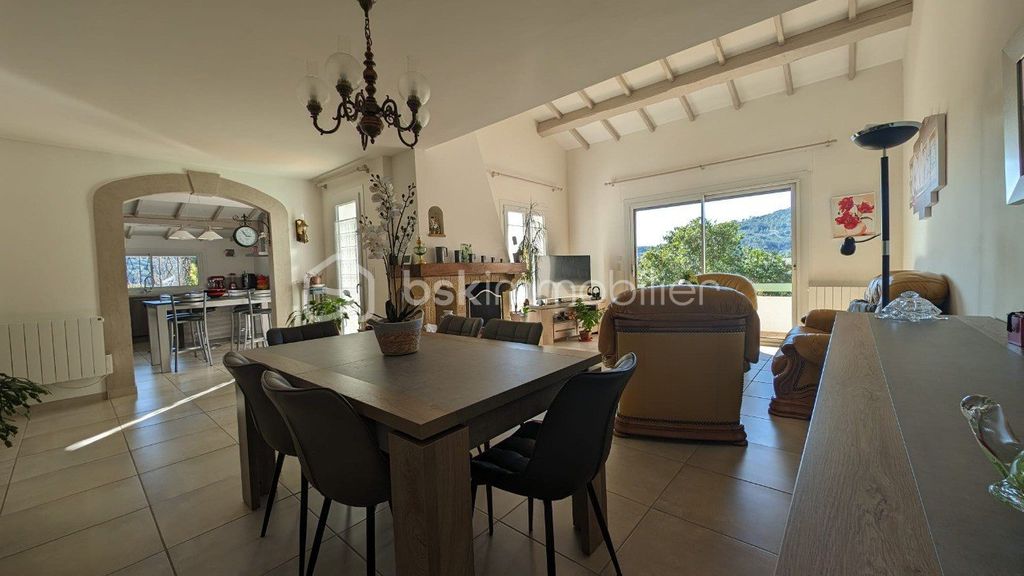 Achat maison à vendre 4 chambres 146 m² - Clermont-l'Hérault