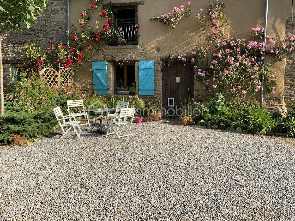 Achat maison à vendre 4 chambres 167 m² - Merdrignac