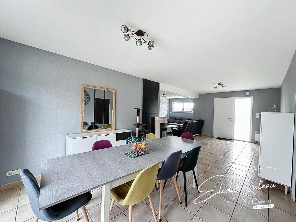 Achat maison à vendre 4 chambres 111 m² - Louvaines