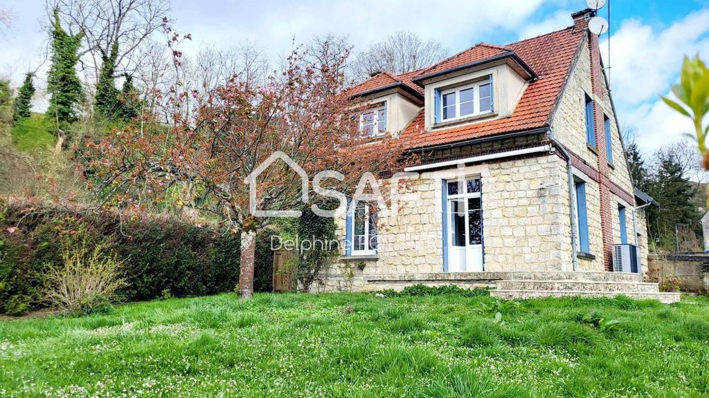 Achat maison à vendre 5 chambres 139 m² - Crépy-en-Valois