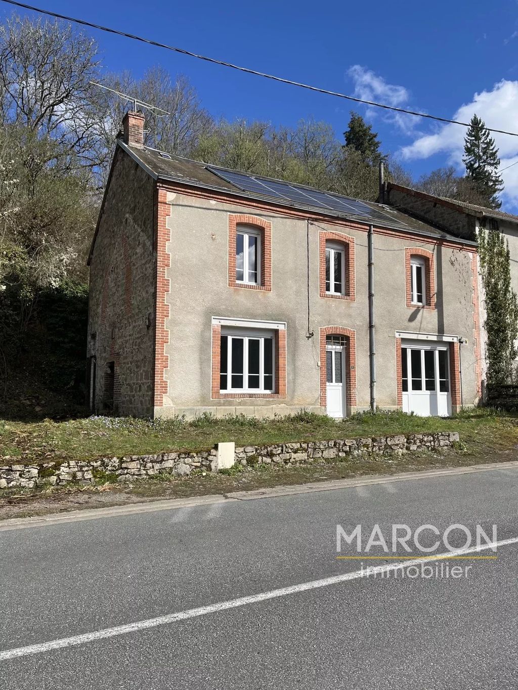 Achat maison à vendre 4 chambres 138 m² - Moutier-Rozeille