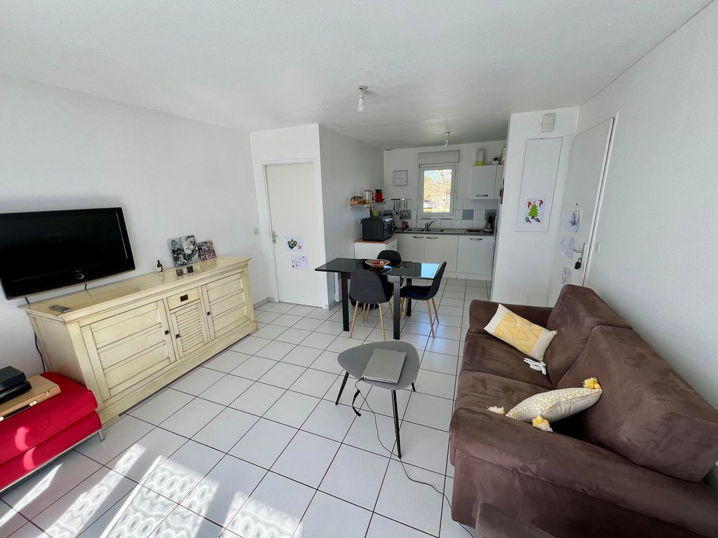 Achat appartement à vendre 2 pièces 42 m² - Biganos