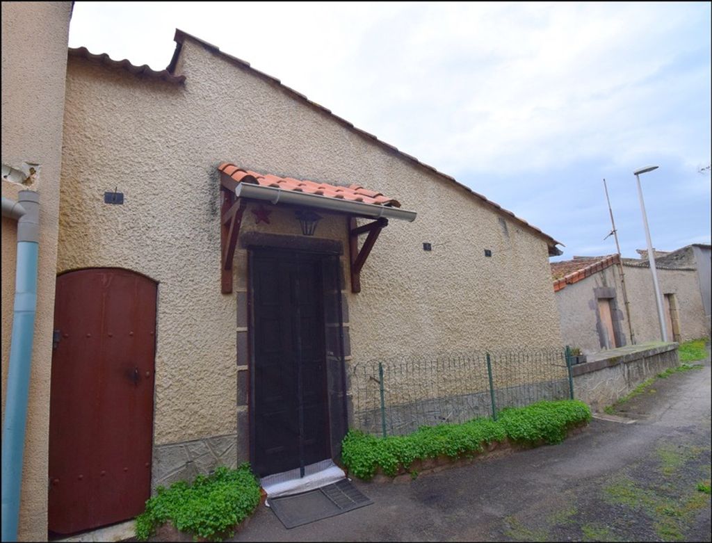 Achat maison à vendre 3 chambres 101 m² - Vertaizon