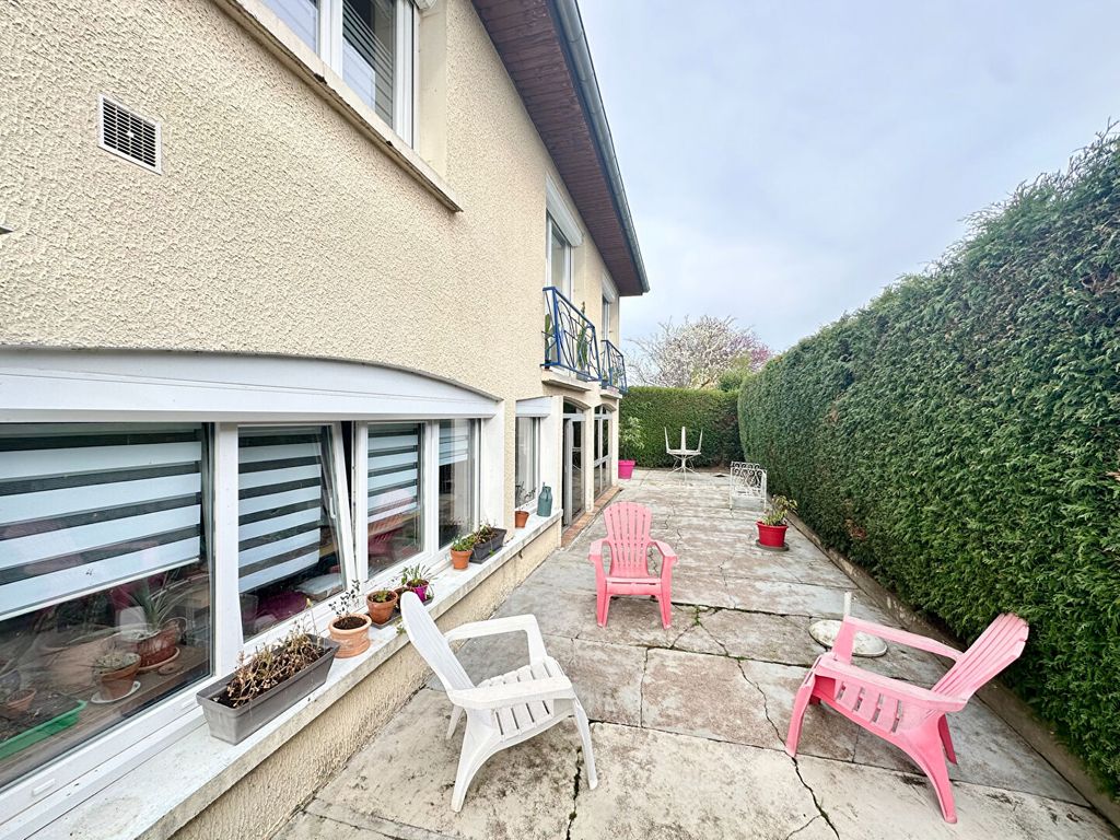 Achat maison à vendre 4 chambres 126 m² - Devecey