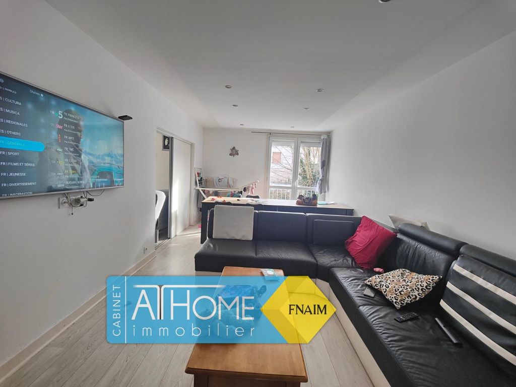 Achat appartement à vendre 5 pièces 94 m² - Saint-Étienne