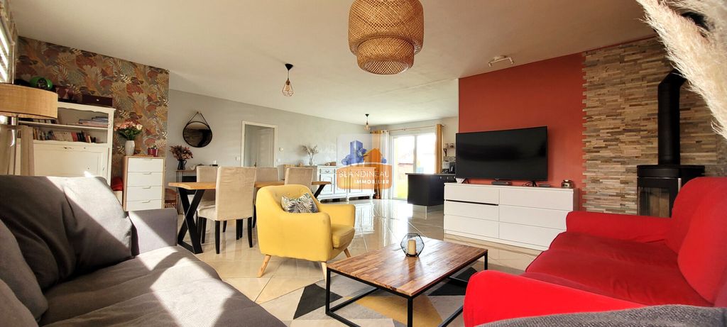 Achat maison à vendre 3 chambres 102 m² - Bouguenais
