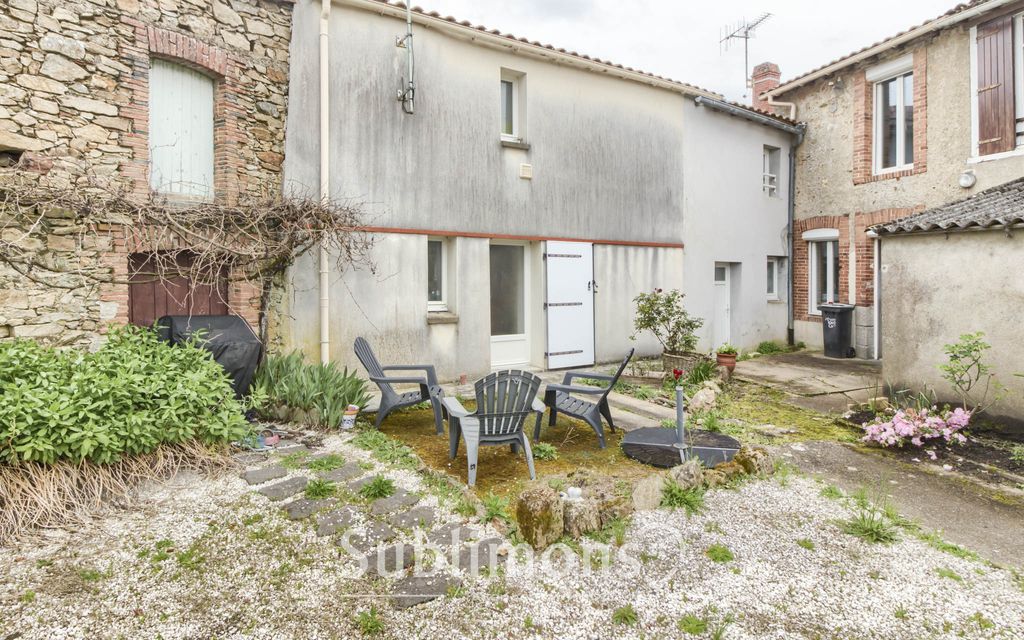 Achat maison à vendre 2 chambres 63 m² - Vallet