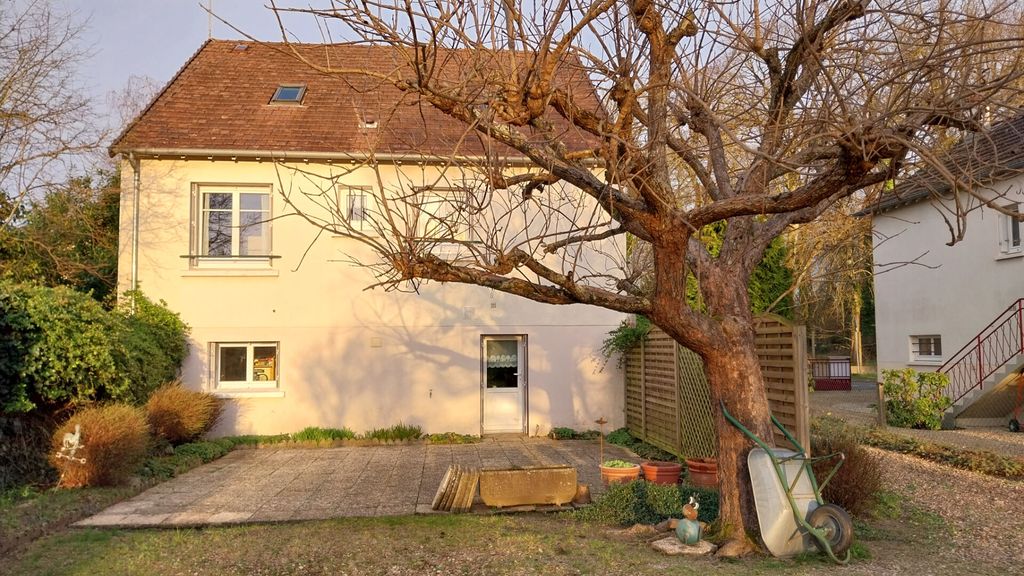 Achat maison à vendre 4 chambres 125 m² - Saint-Pryvé-Saint-Mesmin
