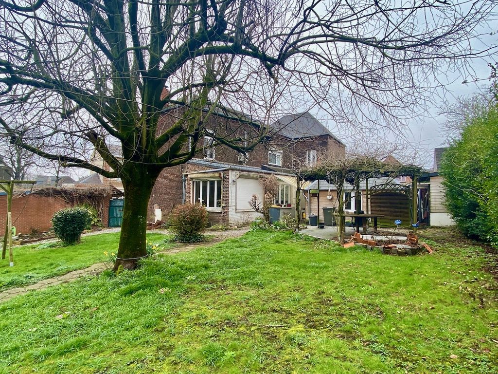 Achat maison à vendre 4 chambres 150 m² - Louvroil