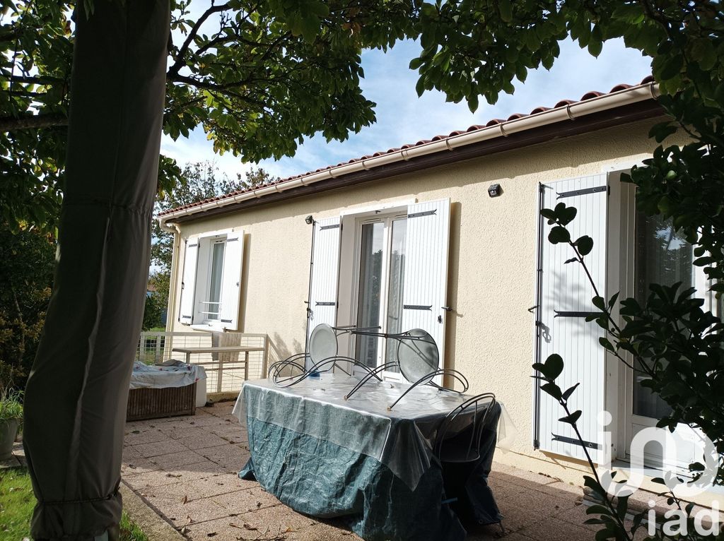 Achat maison à vendre 4 chambres 119 m² - Varzay