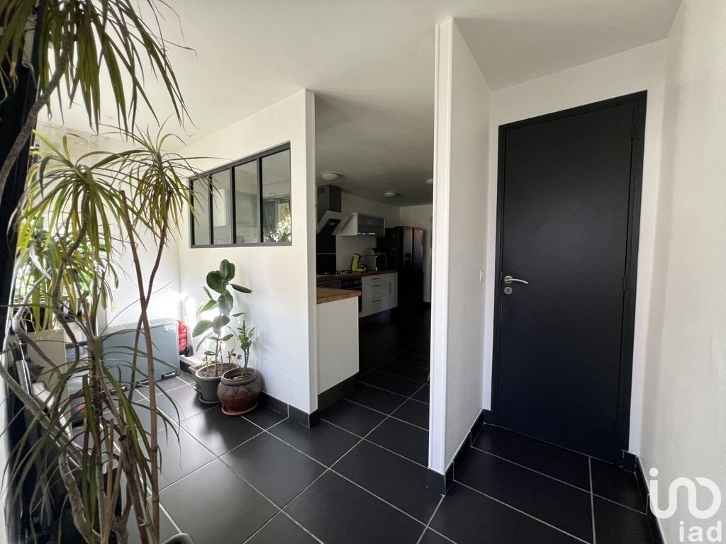 Achat maison à vendre 3 chambres 106 m² - Saint-André-de-Cubzac