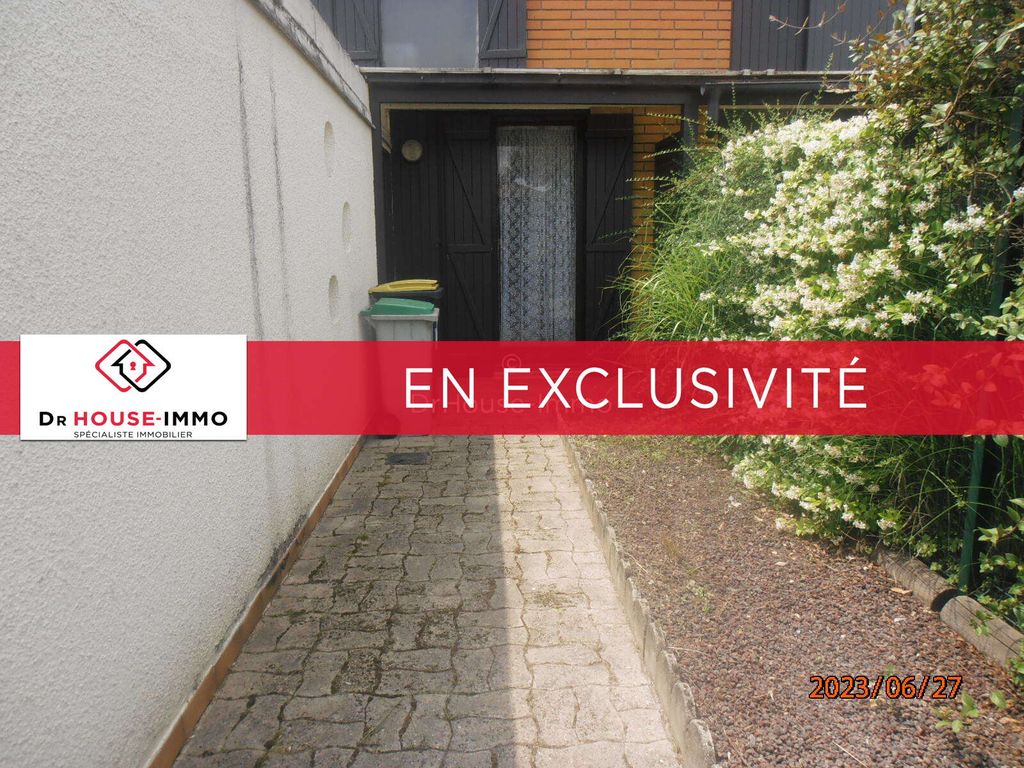 Achat maison à vendre 2 chambres 71 m² - Saint-Priest-en-Jarez
