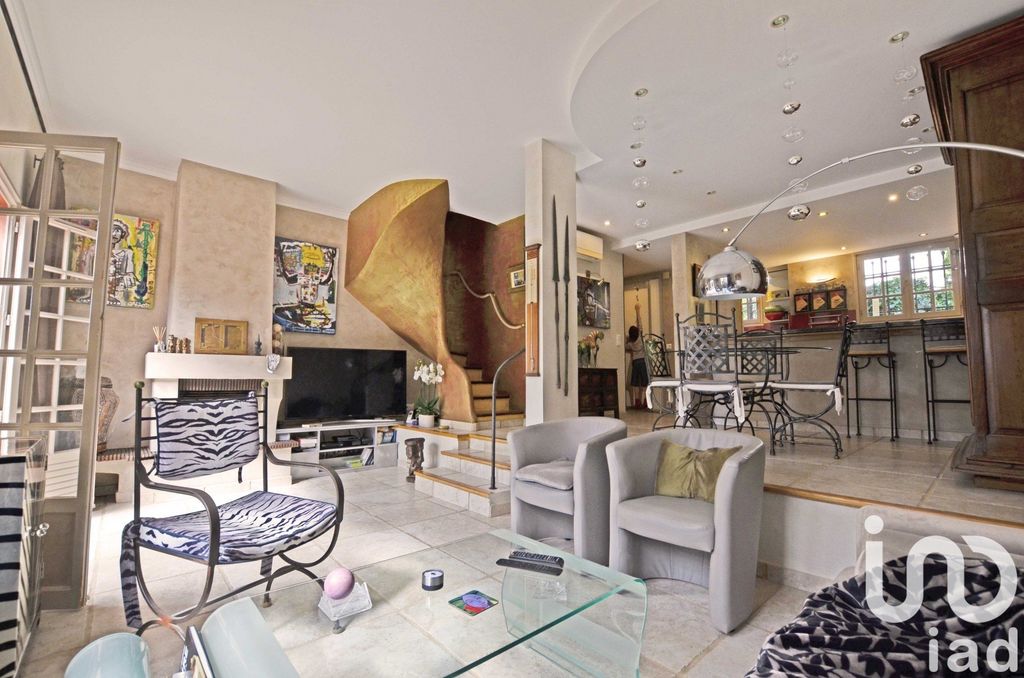 Achat maison à vendre 4 chambres 94 m² - Mougins