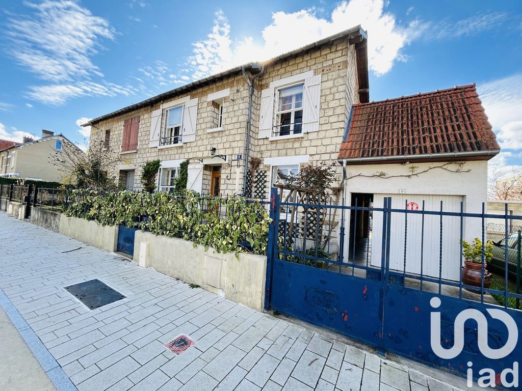 Achat maison à vendre 2 chambres 90 m² - Soissons