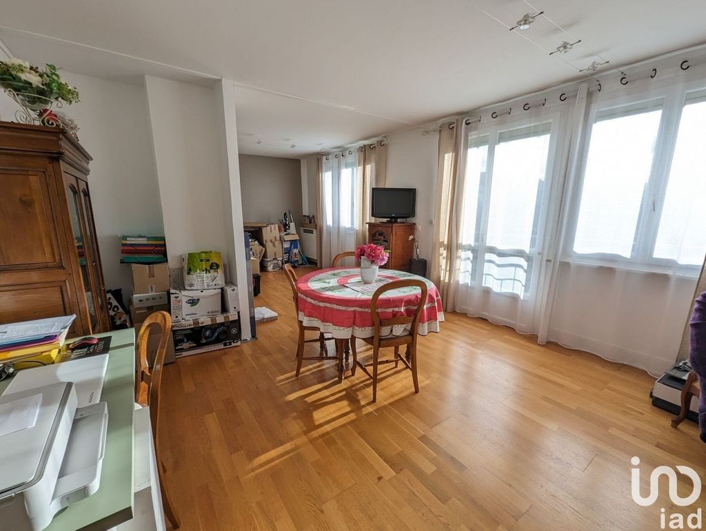 Achat appartement à vendre 4 pièces 84 m² - Saint-Aubin-lès-Elbeuf