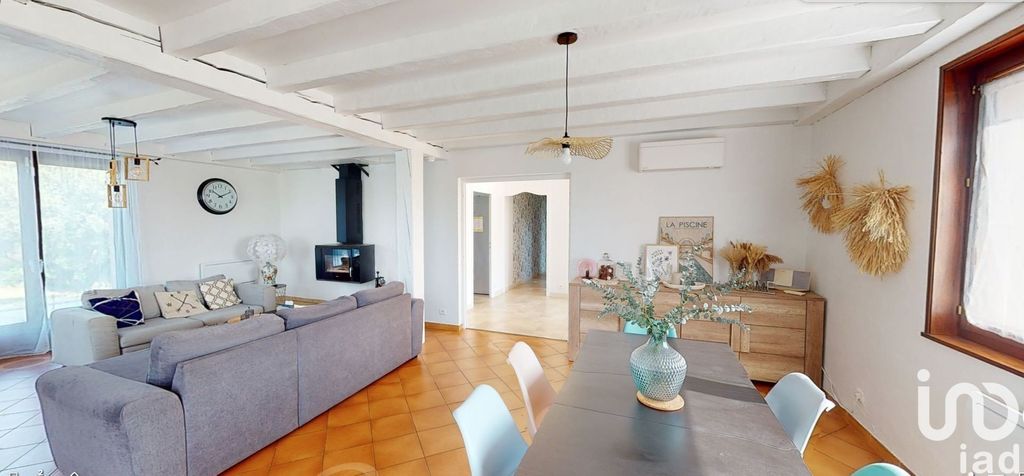 Achat maison à vendre 7 chambres 181 m² - Reventin-Vaugris