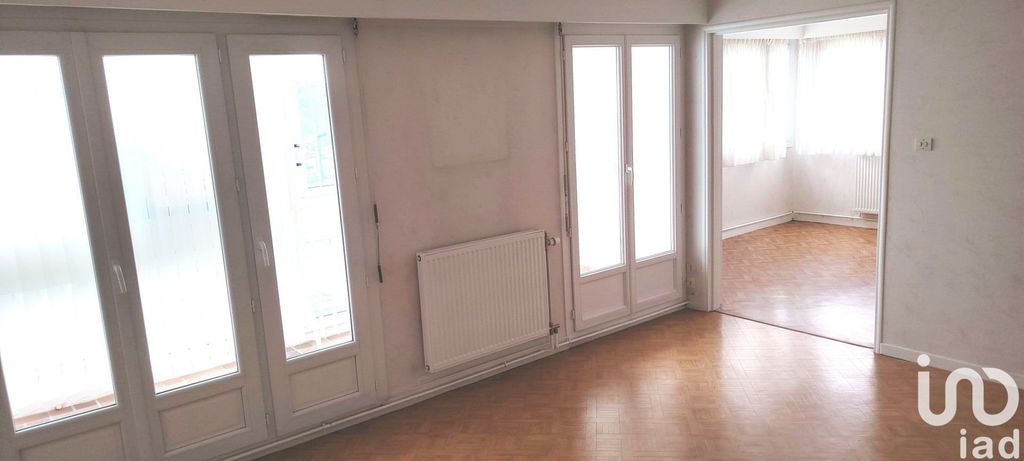 Achat appartement à vendre 5 pièces 100 m² - La Roche-sur-Yon