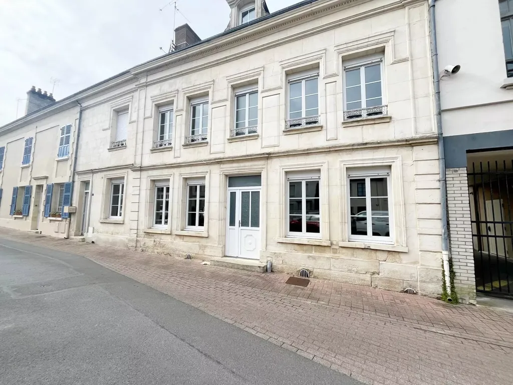 Achat maison à vendre 3 chambres 144 m² - Bruyères-et-Montbérault