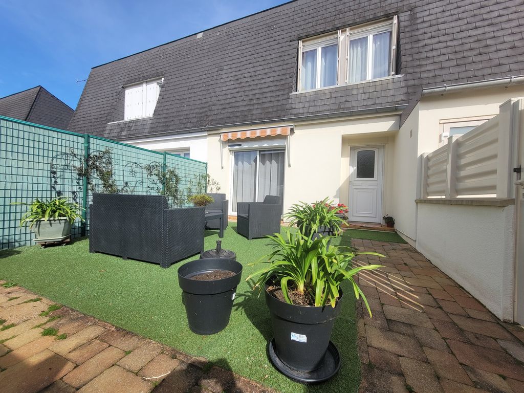 Achat maison à vendre 3 chambres 78 m² - Sablé-sur-Sarthe
