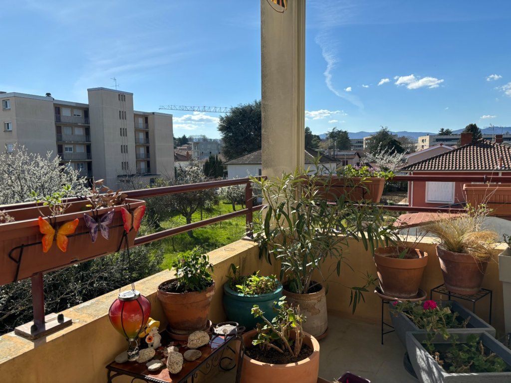 Achat appartement à vendre 3 pièces 65 m² - Villefranche-sur-Saône