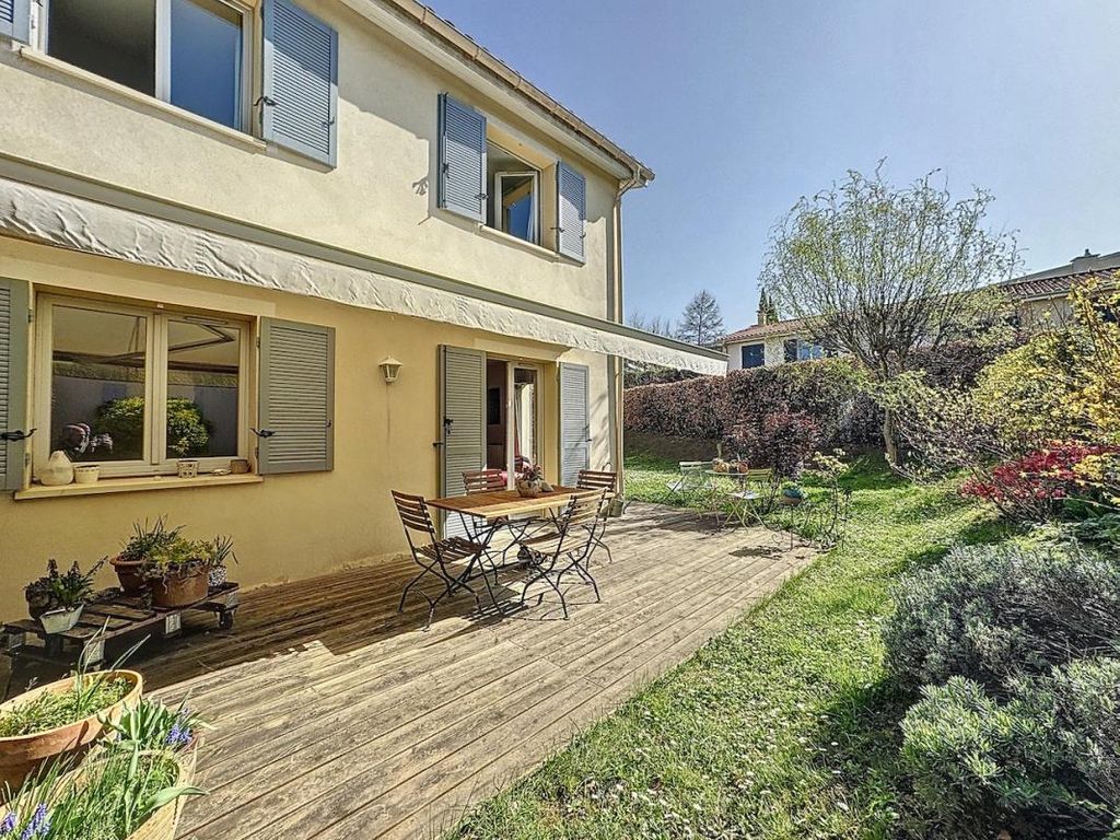 Achat maison à vendre 4 chambres 123 m² - Sainte-Foy-lès-Lyon