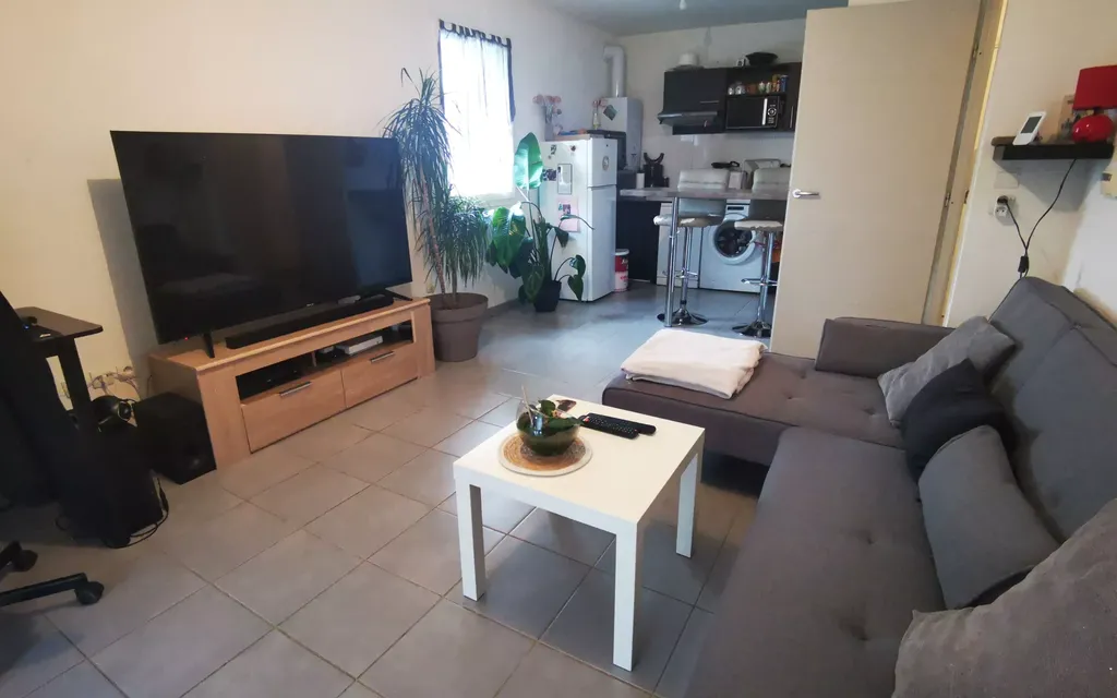 Achat appartement à vendre 2 pièces 42 m² - Saint-Geniès-Bellevue