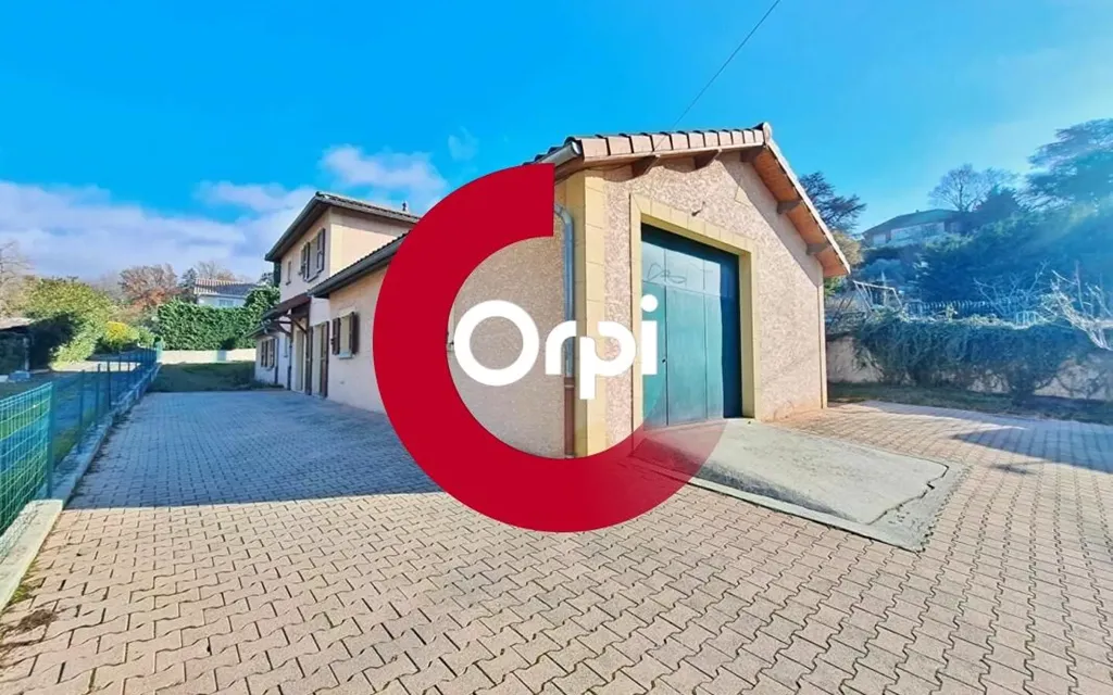 Achat maison à vendre 5 chambres 160 m² - Le Péage-de-Roussillon