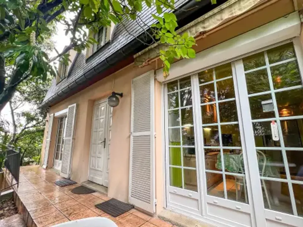 Achat maison à vendre 4 chambres 200 m² - Le Raincy