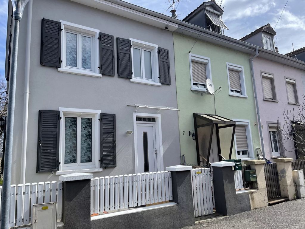 Achat maison à vendre 4 chambres 90 m² - Saint-Louis