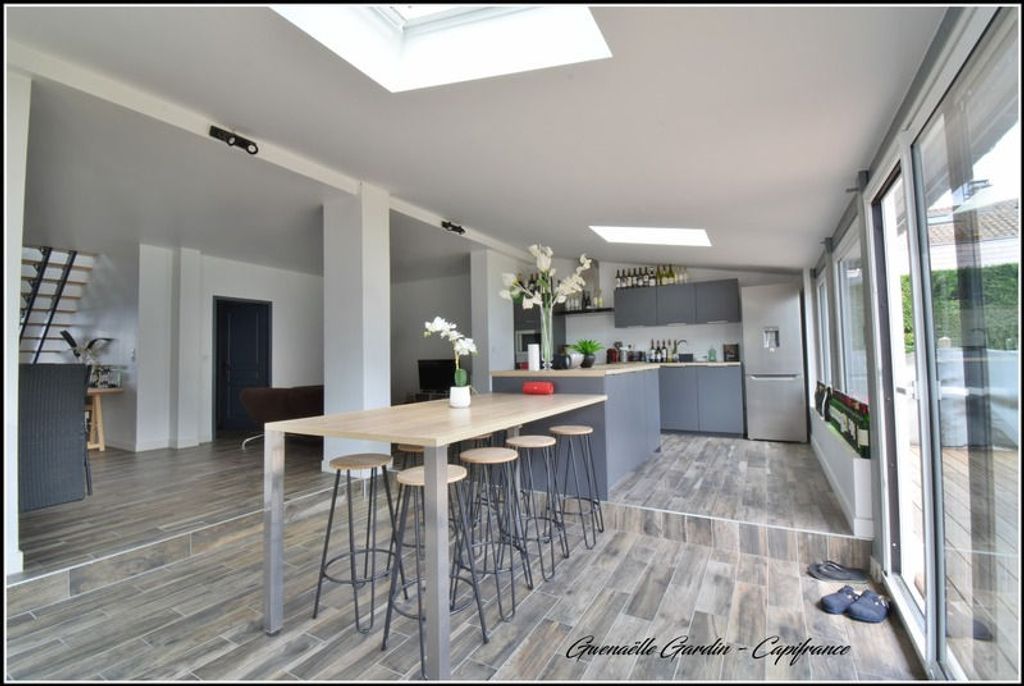 Achat maison à vendre 4 chambres 149 m² - Gradignan