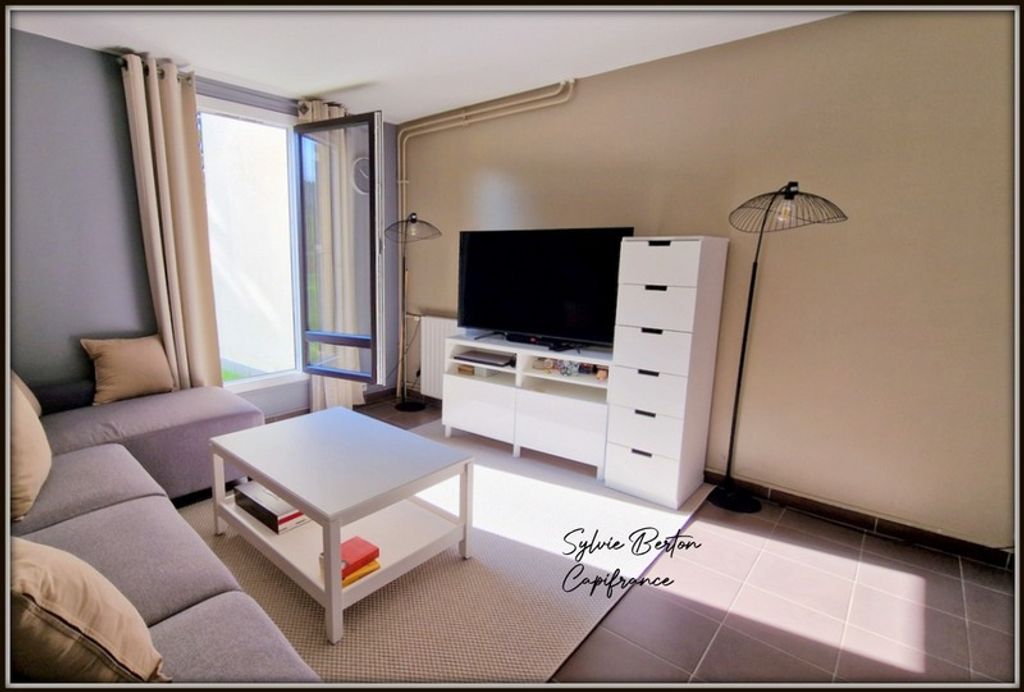 Achat appartement à vendre 3 pièces 63 m² - Sevran