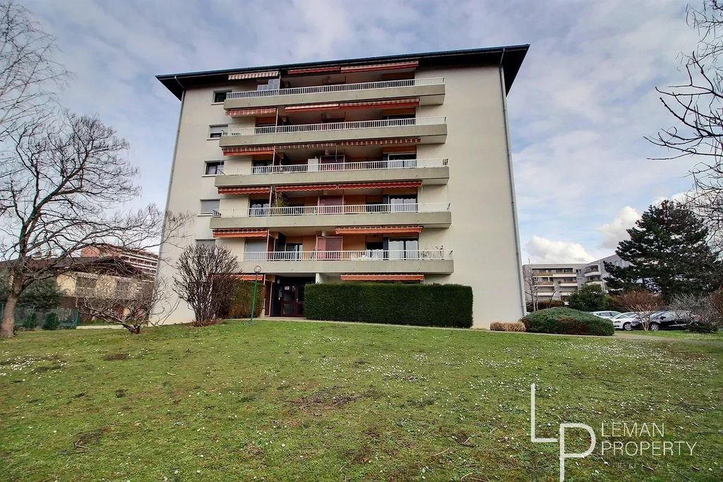 Achat appartement à vendre 3 pièces 64 m² - Thonon-les-Bains