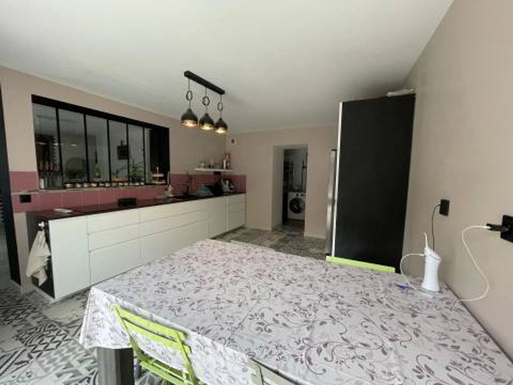 Achat maison à vendre 4 chambres 135 m² - Jardin