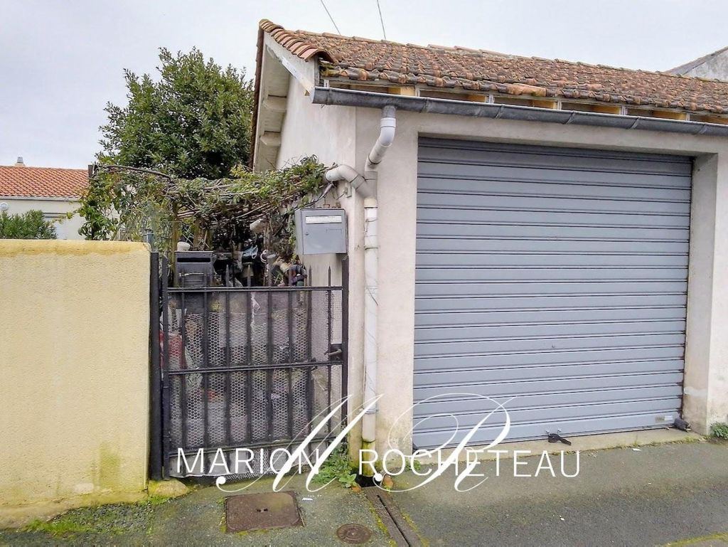 Achat maison à vendre 1 chambre 40 m² - La Rochelle