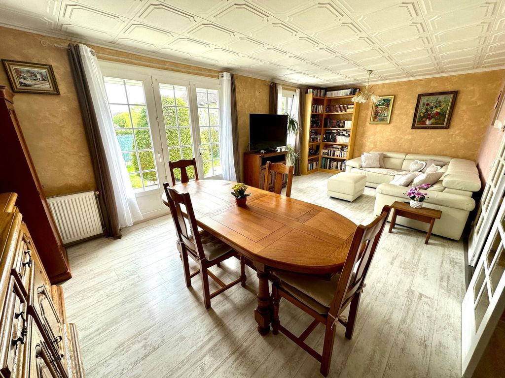 Achat maison à vendre 4 chambres 140 m² - Précy-sur-Oise