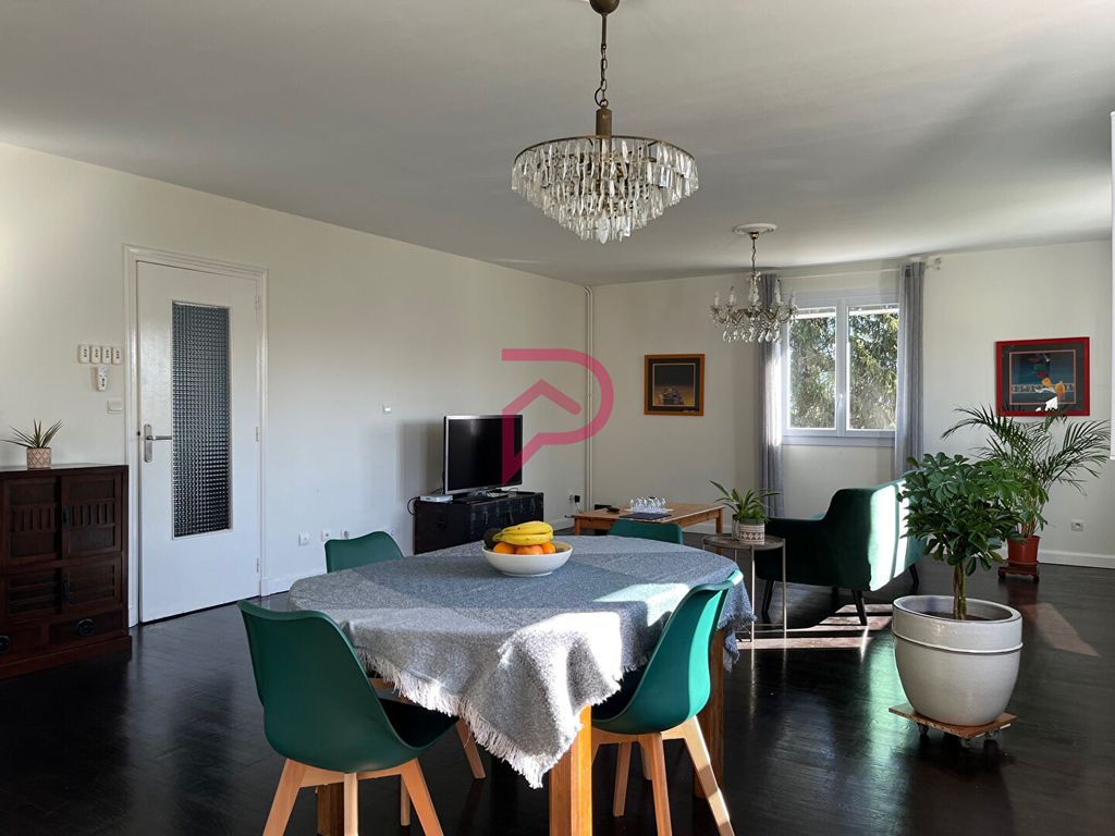 Achat maison à vendre 6 chambres 240 m² - Francheville