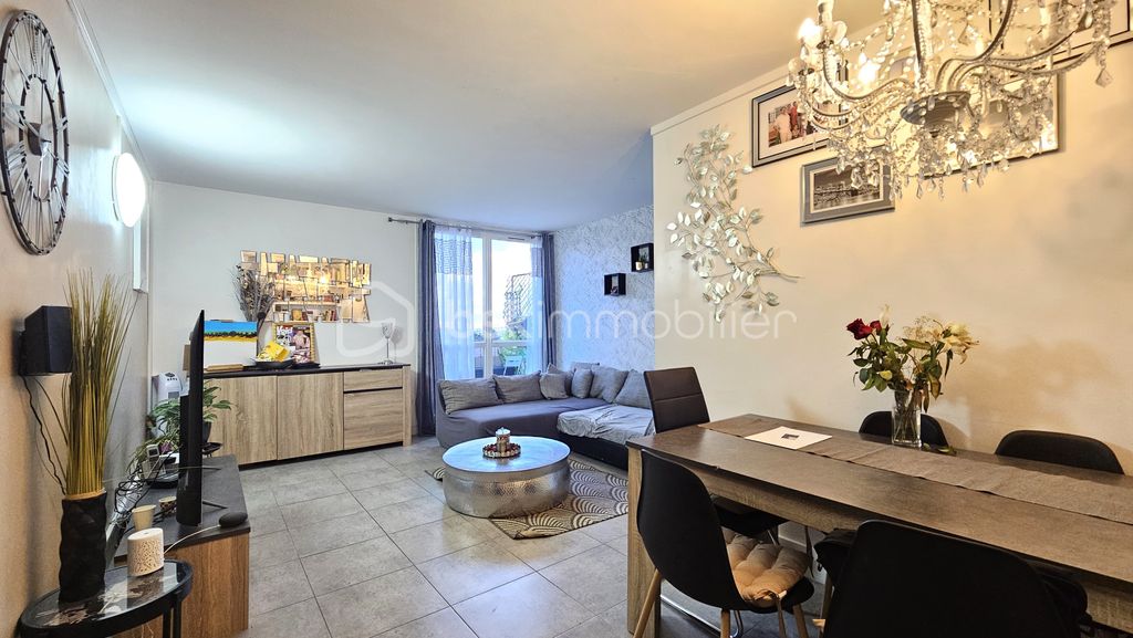 Achat appartement à vendre 5 pièces 93 m² - Le Raincy