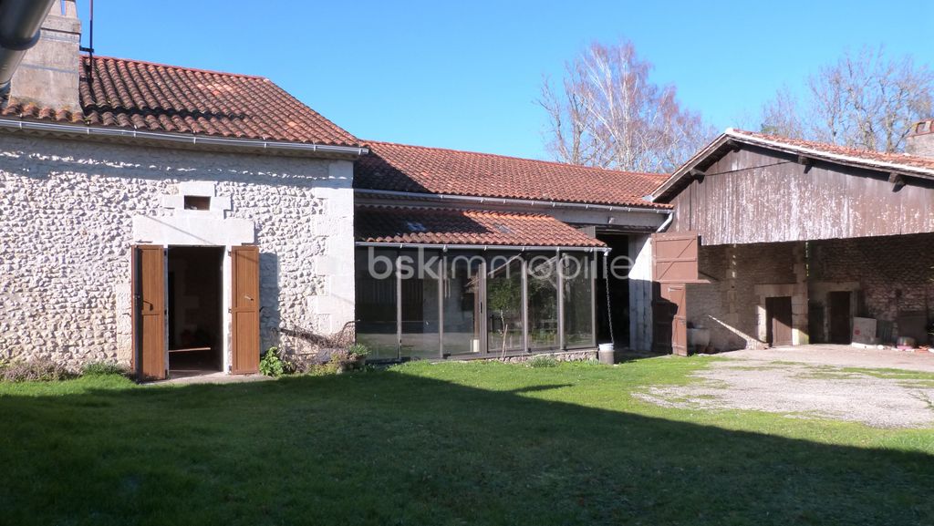 Achat maison à vendre 3 chambres 110 m² - Ribérac