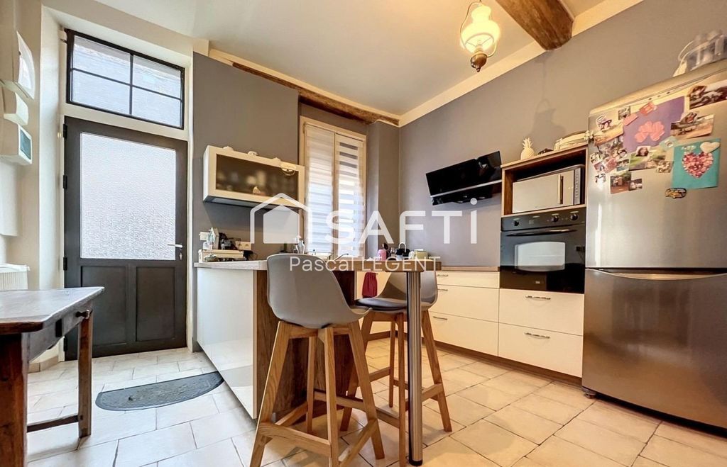 Achat maison à vendre 3 chambres 117 m² - Villeneuve-sur-Yonne