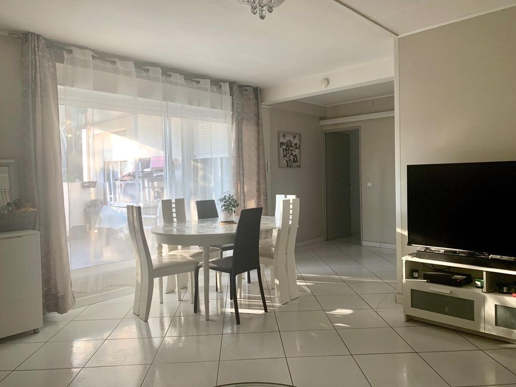 Achat appartement à vendre 4 pièces 85 m² - Martigues