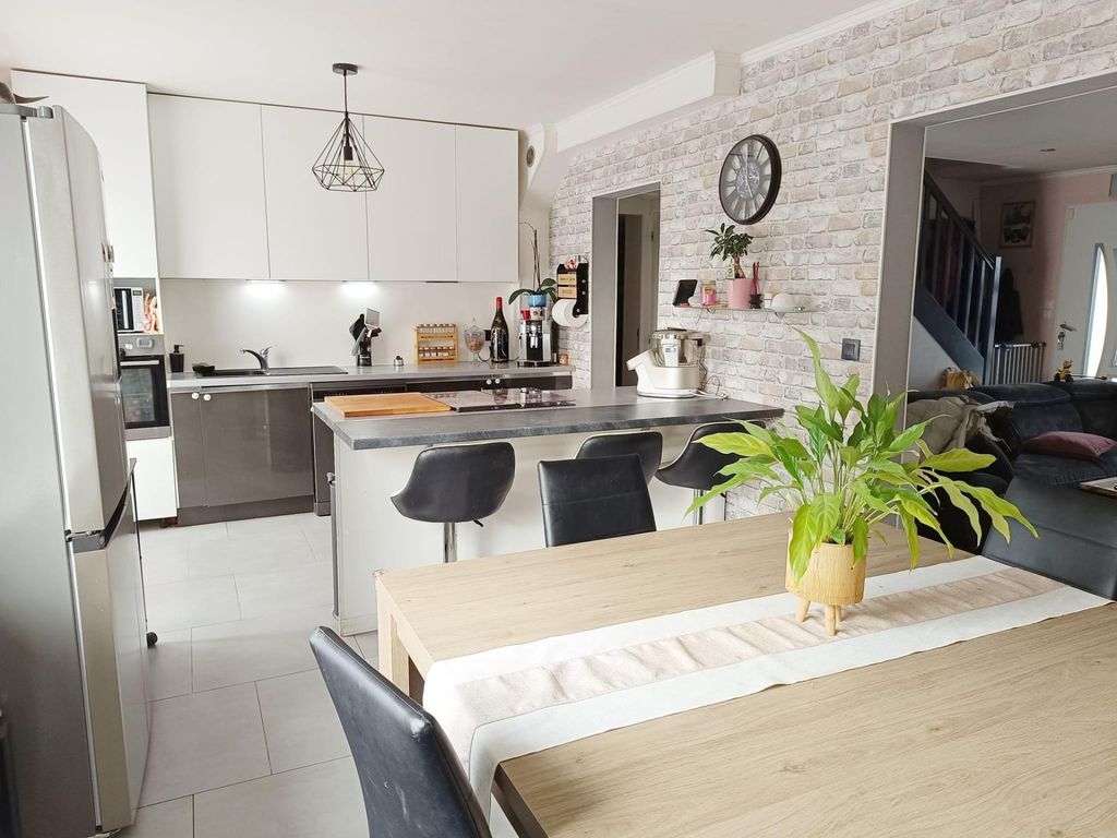 Achat maison à vendre 3 chambres 100 m² - Chambly