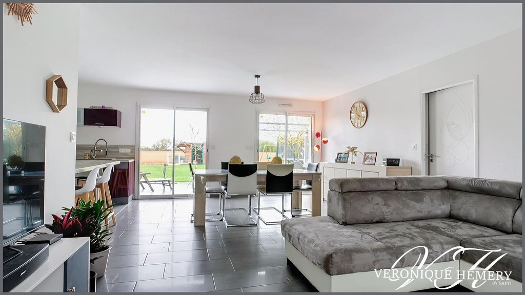 Achat maison à vendre 5 chambres 153 m² - Les Hauts-d'Anjou